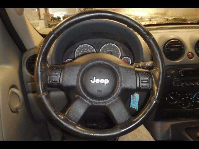 2005 Jeep Liberty Sport 4dr SUV